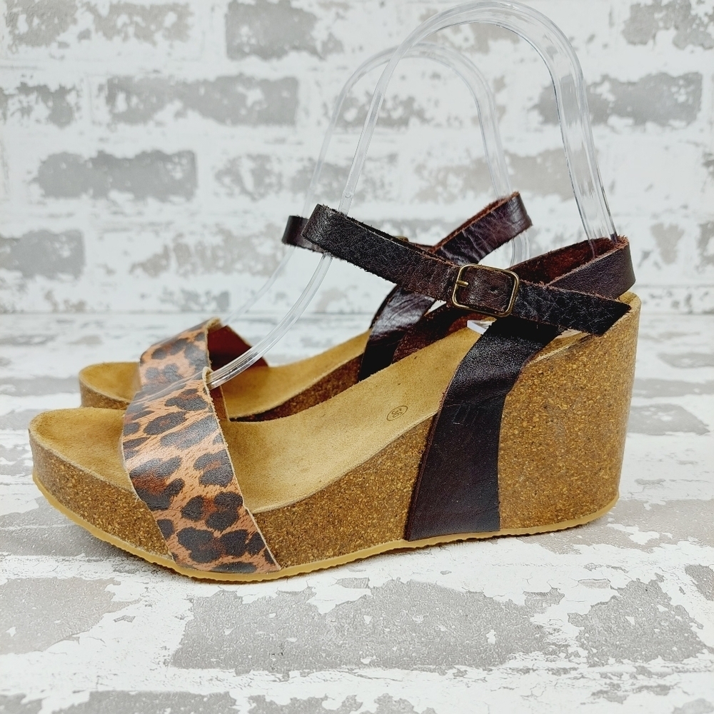 NEW MTNG Leopard Print Brown Leather Buckle Ankle Strap Wedge Sandals C626